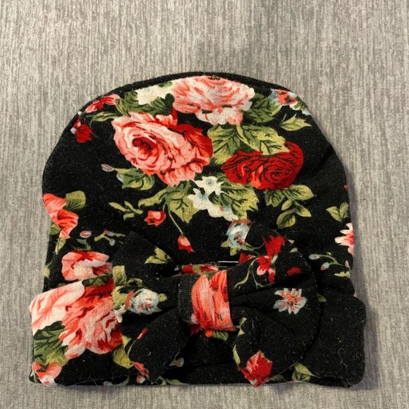 3 baby girls hats - Picture 7 of 7